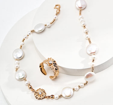Aureate Pearlescence Necklace